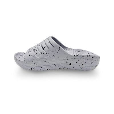 Black dot-slipper