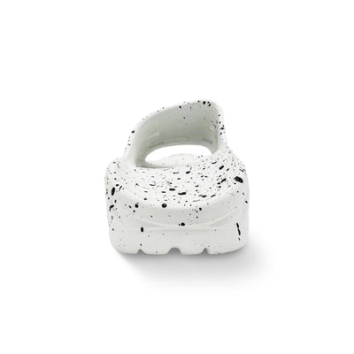 White dot-slipper