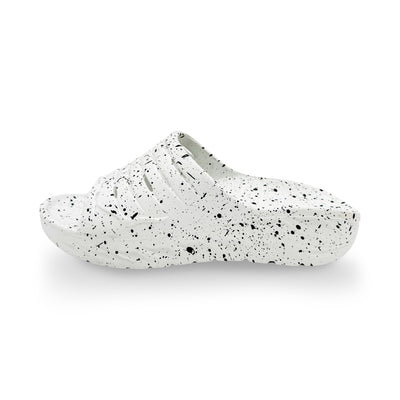 White dot-slipper